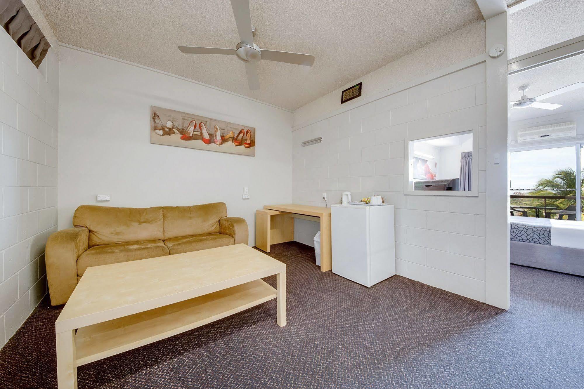 Camelot Motel Gladstone Zewnętrze zdjęcie