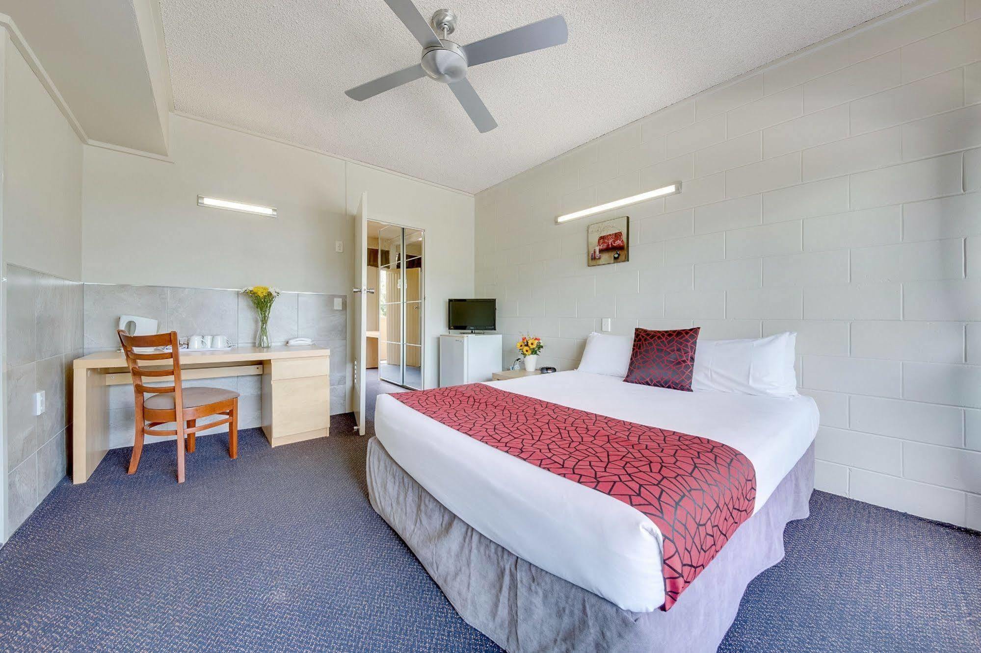 Camelot Motel Gladstone Zewnętrze zdjęcie