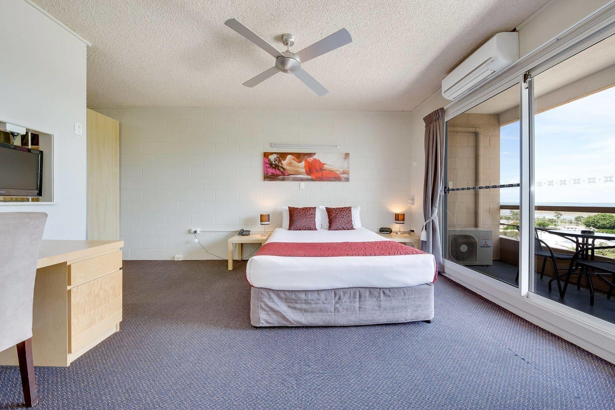 Camelot Motel Gladstone Zewnętrze zdjęcie